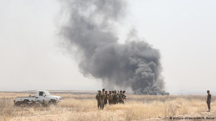 Air strike kills two Islamic State military commanders